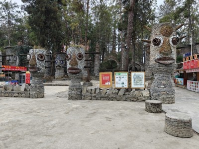贵州旅游包车自助游5-7座图1