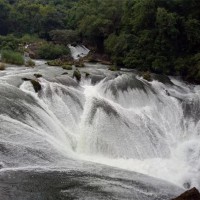 贵州安顺到贵阳旅游包车接送