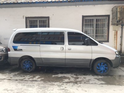 贵州王师傅旅游包车【电话：13984439488王师傅】贵州旅游包车、贵阳旅游包车、黄果树旅游包车、安顺旅游包车、贵阳安顺旅游包车。贵州当地向导王师傅从事贵州旅游多年，为客人定制行程，规划旅游线路，团队拥有干净舒适的各类车型，经验丰富的司机向导，我们不是旅行社，我们只做自由行，您的行程您做主，您不用再为出游做攻略而大伤脑筋，您也不用为跟团不自由，购物浪费时间而烦恼，我们提供的是一对一的服务，您的任何需求我们都能满足，我们将带您体验不一样的民族风情，特色之旅。