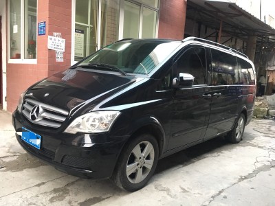 贵州王师傅旅游包车【电话：13984439488王师傅】贵州旅游包车、贵阳旅游包车、黄果树旅游包车、安顺旅游包车、贵阳安顺旅游包车。贵州当地向导王师傅从事贵州旅游多年，为客人定制行程，规划旅游线路，团队拥有干净舒适的各类车型，经验丰富的司机向导，我们不是旅行社，我们只做自由行，您的行程您做主，您不用再为出游做攻略而大伤脑筋，您也不用为跟团不自由，购物浪费时间而烦恼，我们提供的是一对一的服务，您的任何需求我们都能满足，我们将带您体验不一样的民族风情，特色之旅。