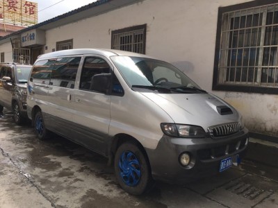 贵州王师傅旅游包车【电话：13984439488王师傅】贵州旅游包车、贵阳旅游包车、黄果树旅游包车、安顺旅游包车、贵阳安顺旅游包车。贵州当地向导王师傅从事贵州旅游多年，为客人定制行程，规划旅游线路，团队拥有干净舒适的各类车型，经验丰富的司机向导，我们不是旅行社，我们只做自由行，您的行程您做主，您不用再为出游做攻略而大伤脑筋，您也不用为跟团不自由，购物浪费时间而烦恼，我们提供的是一对一的服务，您的任何需求我们都能满足，我们将带您体验不一样的民族风情，特色之旅。