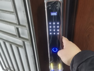桐乡上门安装指纹锁怎么收费图1