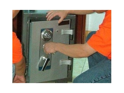 修饰开保险柜锁电话多少图3