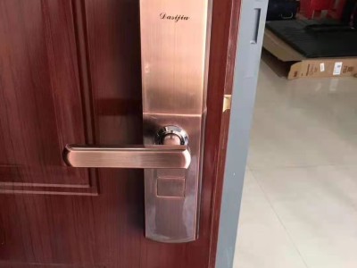 九江开发区开锁换锁配汽车钥匙图2