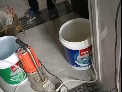 南靖卫生间墙面返潮起皮免砸砖防水补漏图1