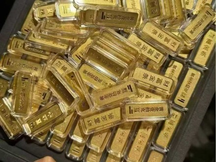 厦门全区域名酒回收，上门收茅台黄金虫草奢侈品购物卡